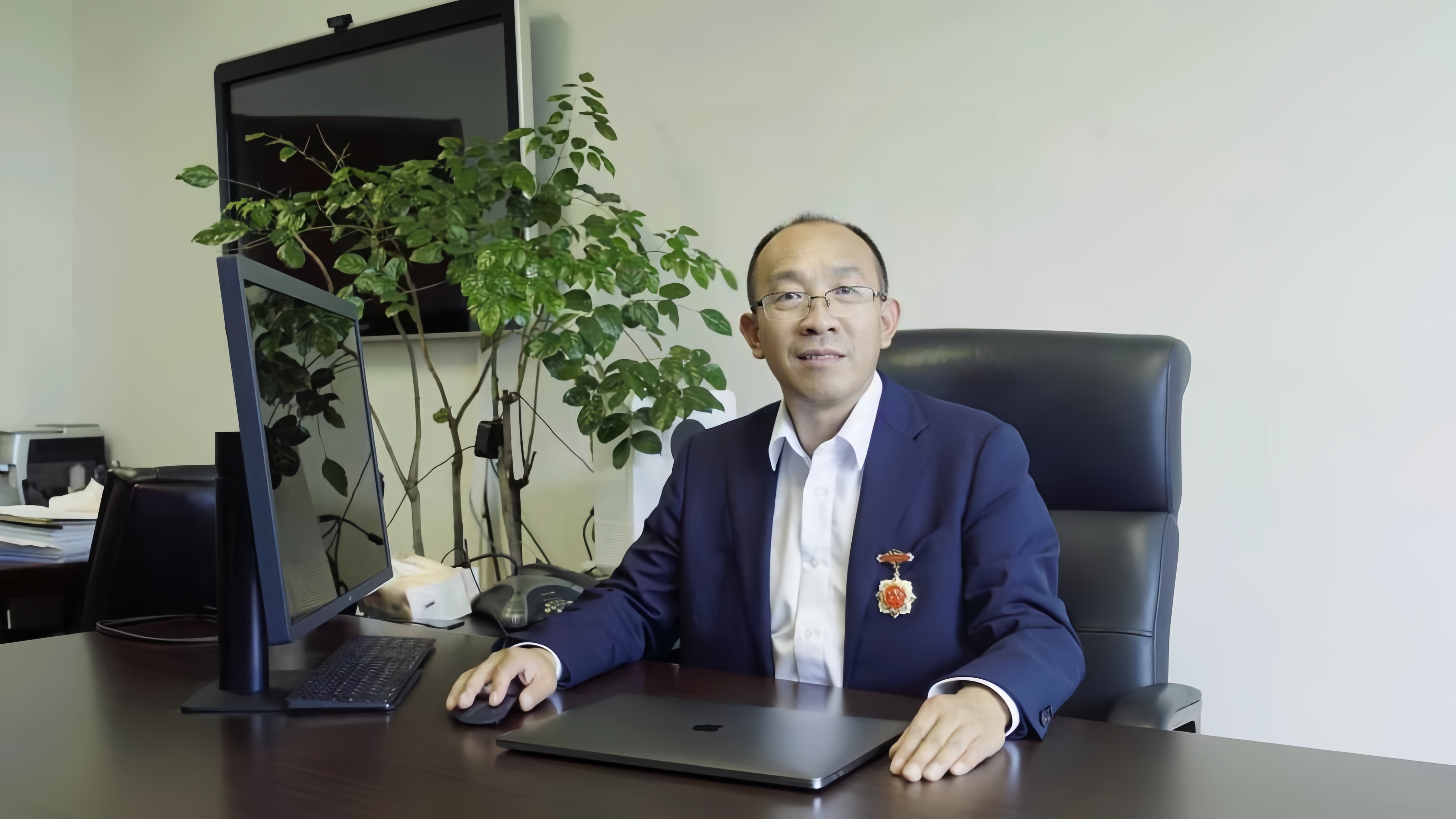 乐投平台创新论坛第一千四百八十五讲：金属-有机限域结构可控组装与拟酶催化