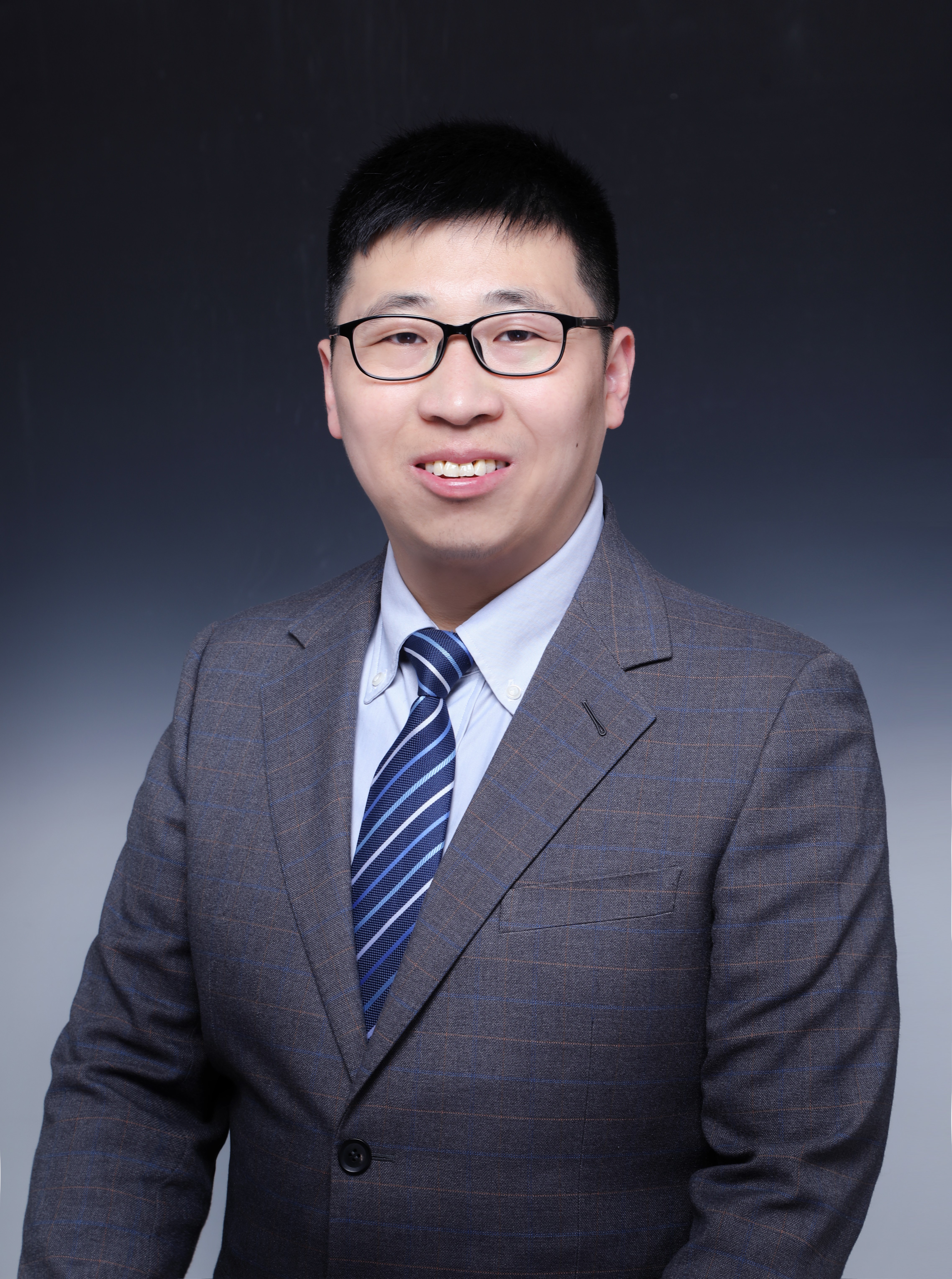 乐投平台创新论坛第一千七百七十四讲：结构明确碳（新型）同素异形体人工全合成初探