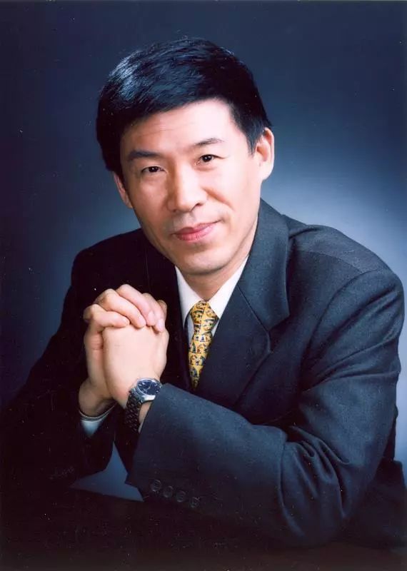 乐投平台创新论坛第二千零四十二讲：A Shimura Lift Method: Theory and Applications