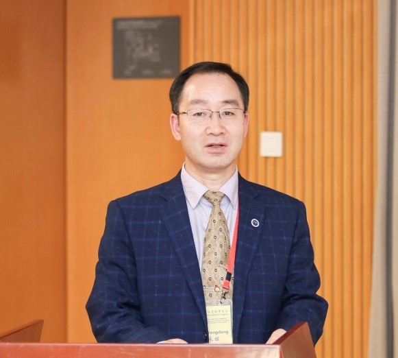 乐投平台创新论坛第一千五百二十二讲：中生代重大地质事件与植被环境变化